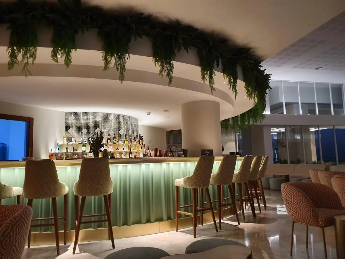 Отель Majestic Elegance Costa Mujeres (Adults Only) Канкун